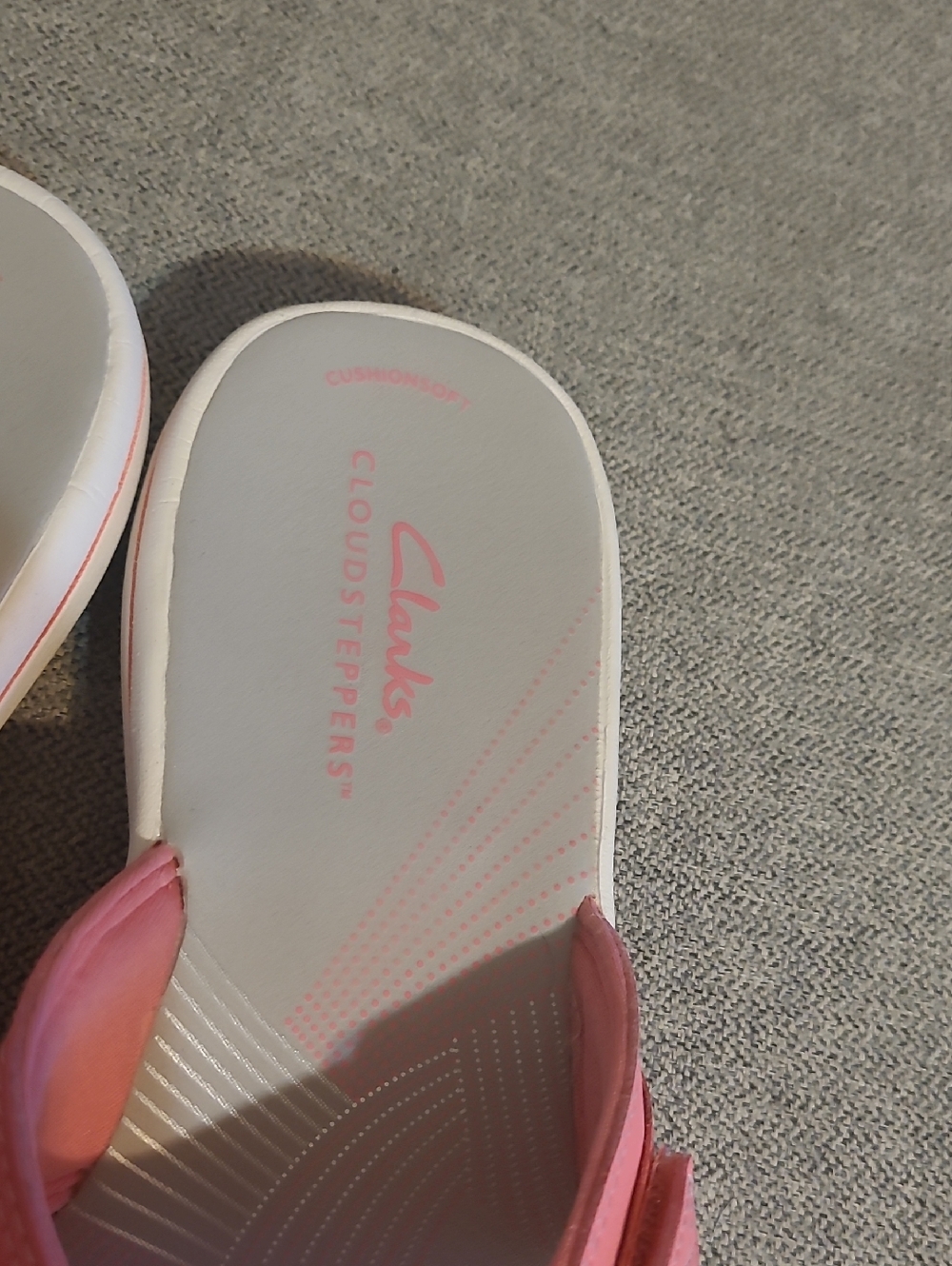 Clarks Pink Sandals - Picture 2 of 8